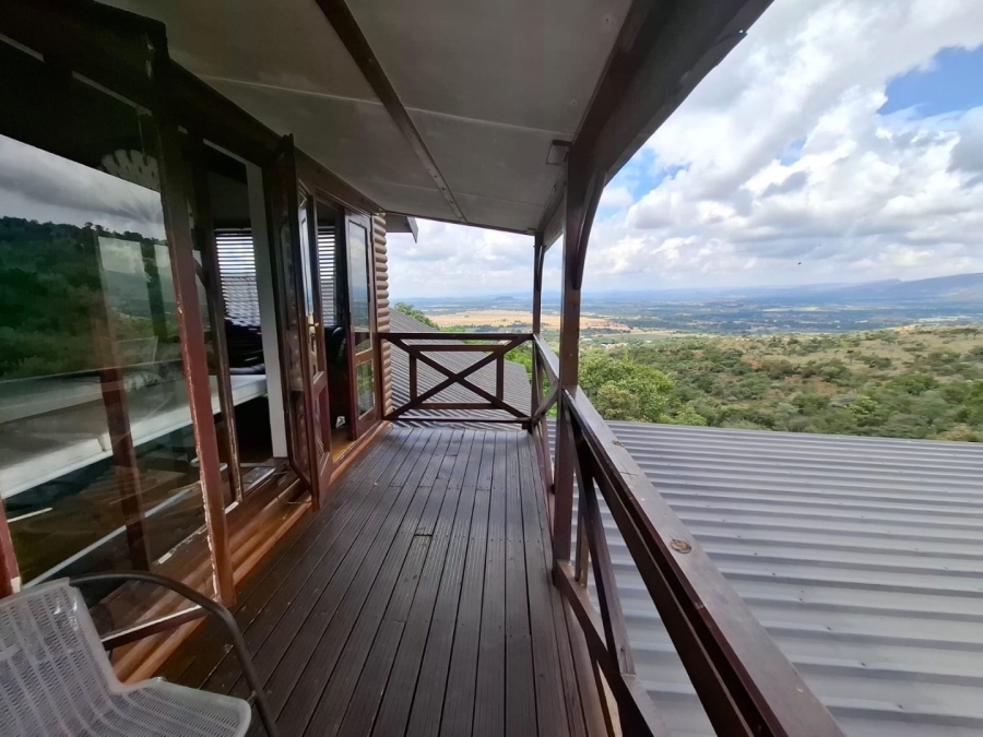 5 Bedroom Property for Sale in Waterkloof East North West